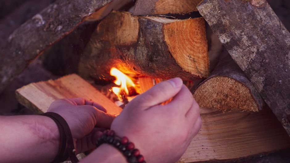 wet firewood campfire